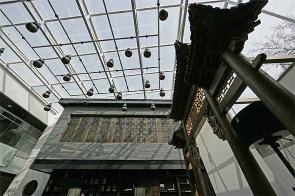 ��ɫ����ľƵ��L(f��ng)���O(sh��)Ӌ